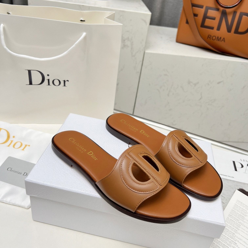ch**an D*or slippers
